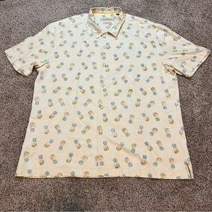 Tommy Bahama Shirt Men XL Yellow Pineapples 100% Silk Short Sleeve Hawaiian Cool